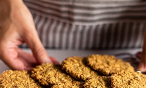 6 Ways To Use Oats in Gluten-Free Bakes