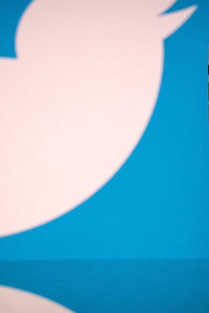 While Twitter isn’t easy to replace, there are other social-media alternatives available in case Twitter changes radically or crumbles under Musk. Here are 9 social media alternatives to Twitter.