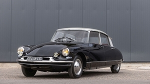 More Than 70 Classic French Cars Is Heading to Auction