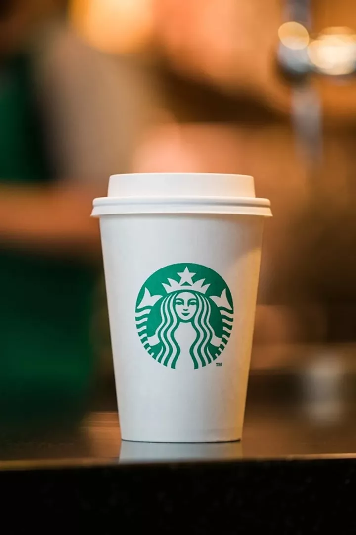 https://webstories.today/images/s/starbucks-cup-designs-through-the-years-cover.webp